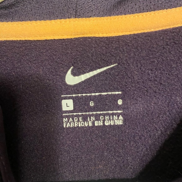 Nike logo hoodie with higher neckline - Picture 2 of 3